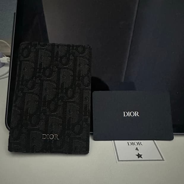 디올 오거나이저 카드지갑