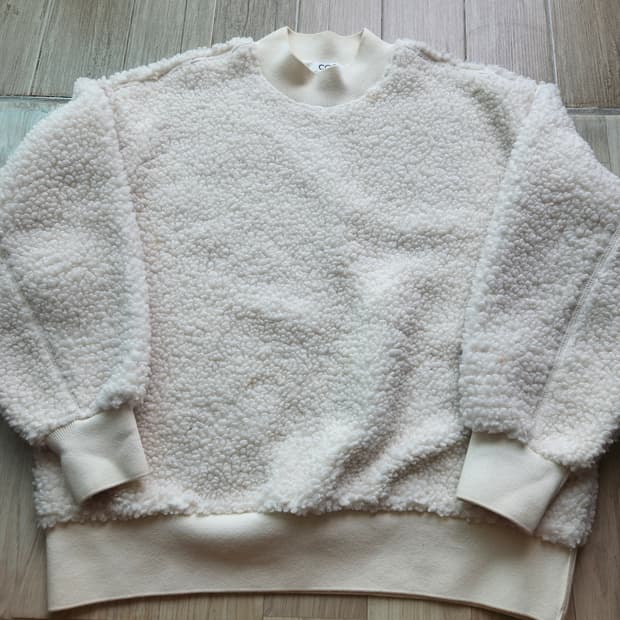 코스(COS) 양털 맨투맨 M