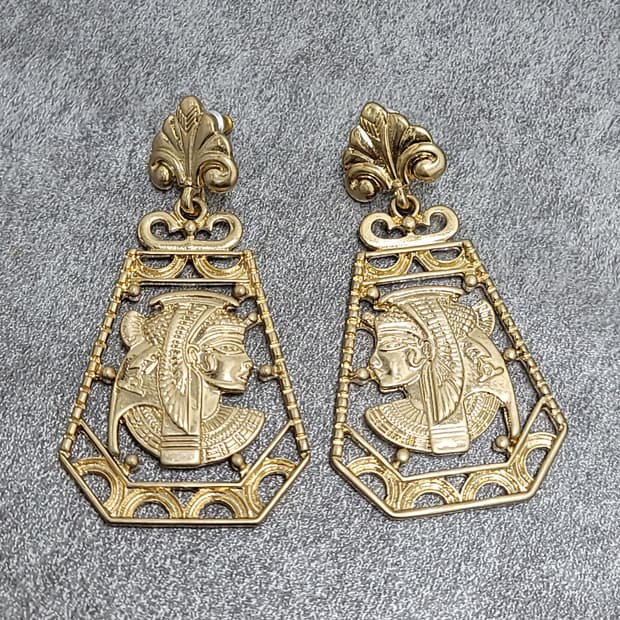 vintage earrings 