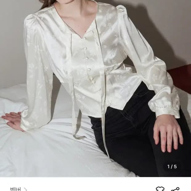 벰버 JACQUARD RIBBON BLOUSE_CREAM