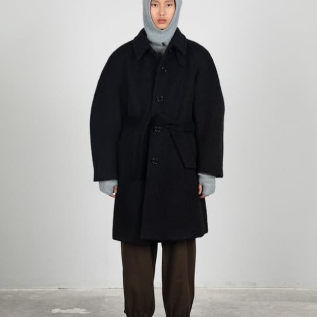 아모멘토 알파카 래글런 코트 24fw 블랙