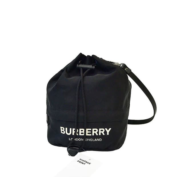 버버리 포이베 버킷 파우치(정품)
