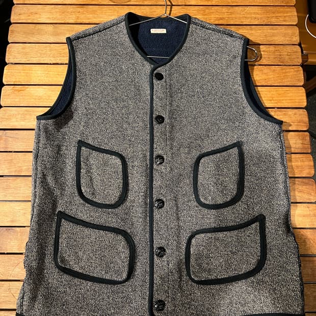 Kapital 캐피탈 브라운스비치 베스트 4사이즈 판매합니다.