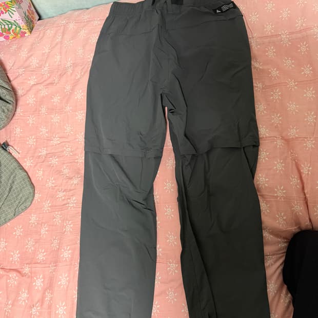 뉴발란스 트레일 카고팬츠 M사이즈 그레이 실착1회 새상품급 판매