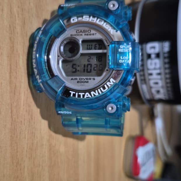 g shock dw8201wc