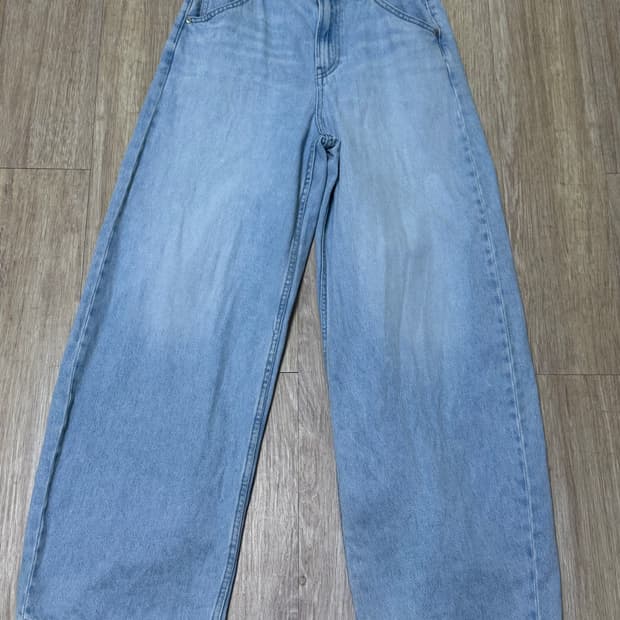 유니클로 배기커브진 연청 26