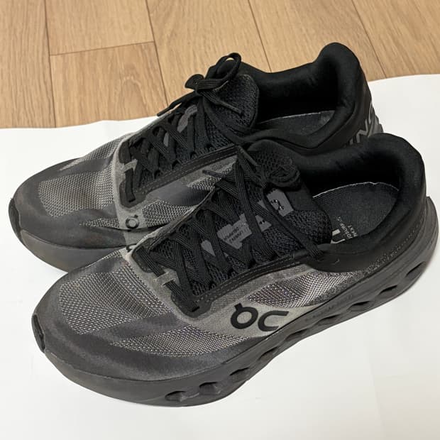 [270/오늘만할인] 온러닝 클라우드서퍼 넥스트 블랙 이클립스 운동화