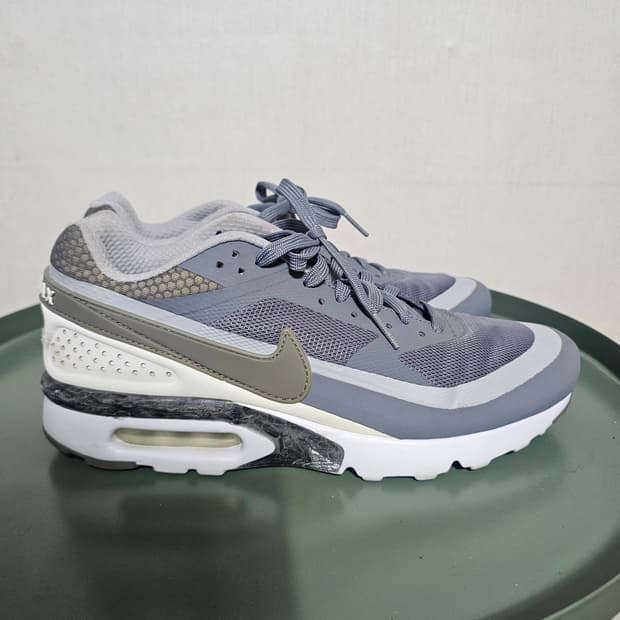 280나이키 에어맥스 BW 회색 운동화