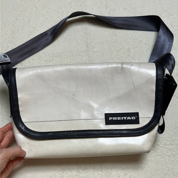 프라이탁 하와이파이브오 하파오 올화이트