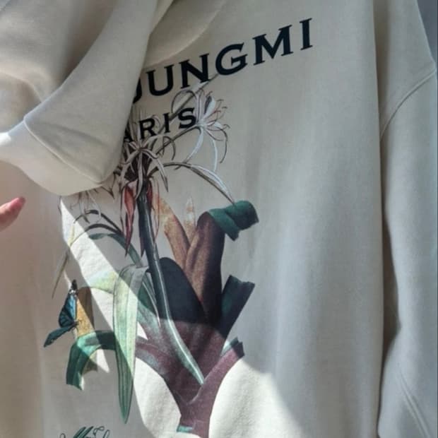 우영미 백로고 후드 아이보리 23ss