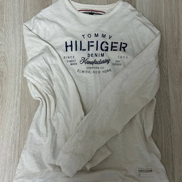 타미힐피거 롱슬리브 아이보리