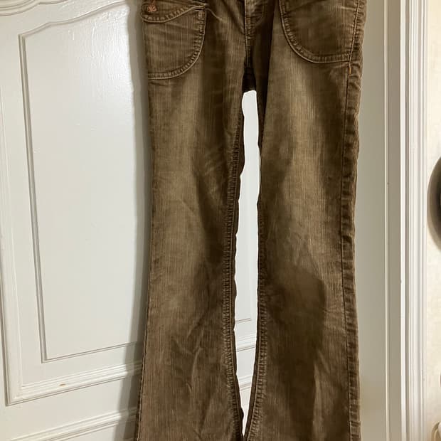 로우라이즈 부츠컷 팬츠