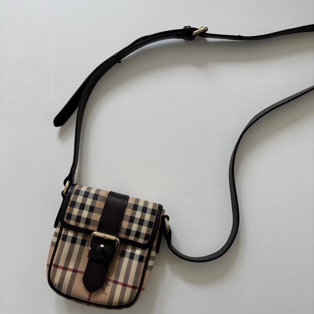 Burberry 버버리 노바체크 미니 버클 크로스백 
