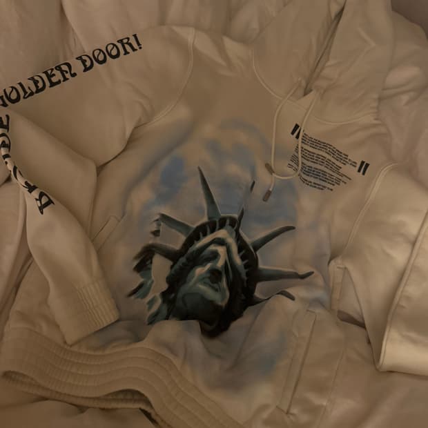 오프화이트 후드티