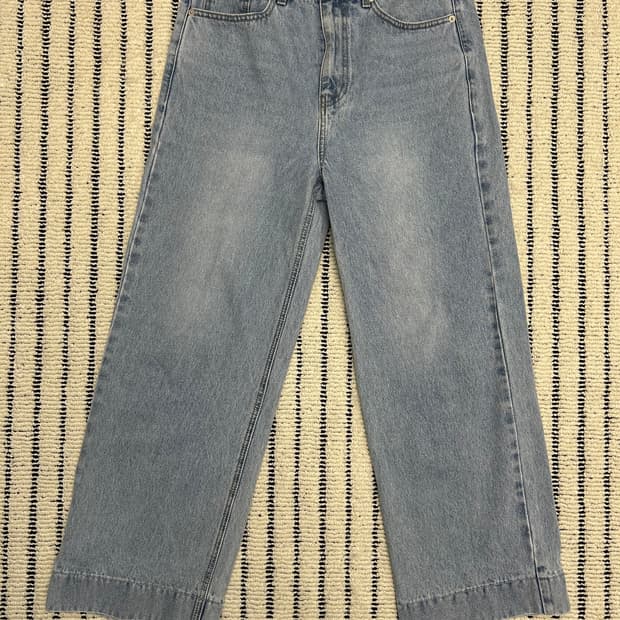 게스(guess) 연청 크롭드 와이드 데님 진