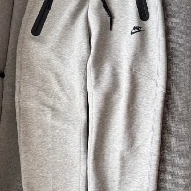 나이키 테크팩 트레이닝 바지 상태 최상