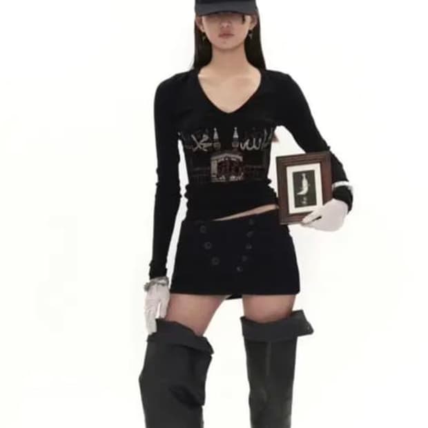 604service CUMA CRYSTAL V NECK T SHIRT