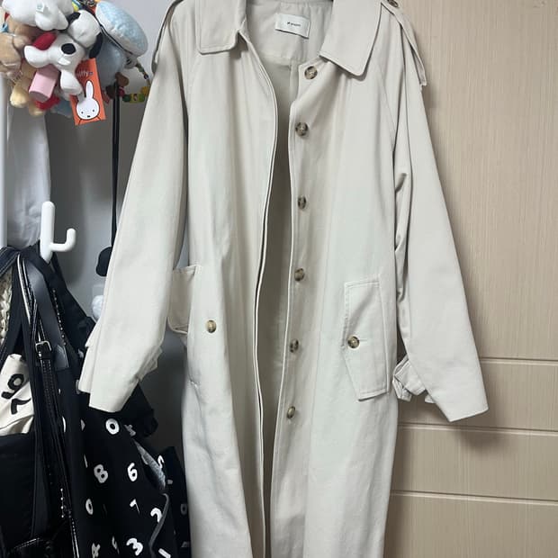 연베이지 트렌치코트