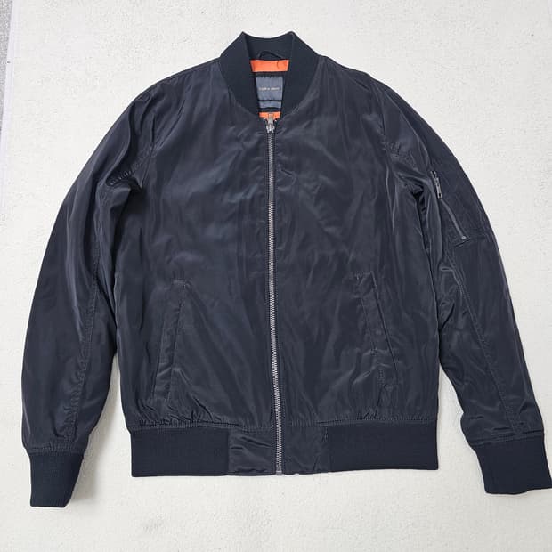 L 자라 ZARA 남자 블랙 MA-1 봄버 자켓