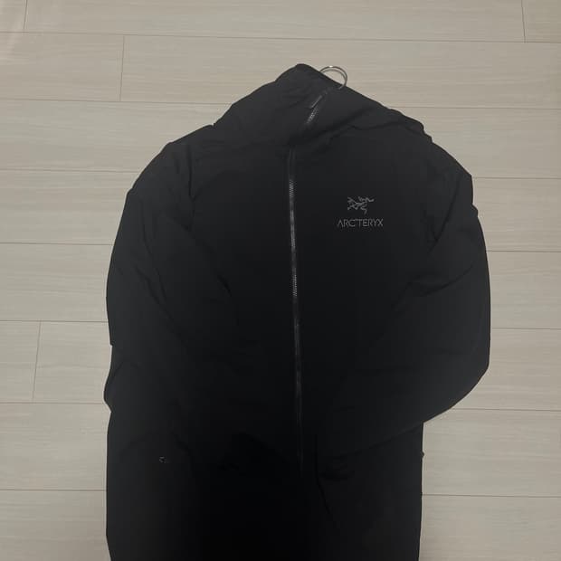 아크테릭스 아톰 후디 m 블랙