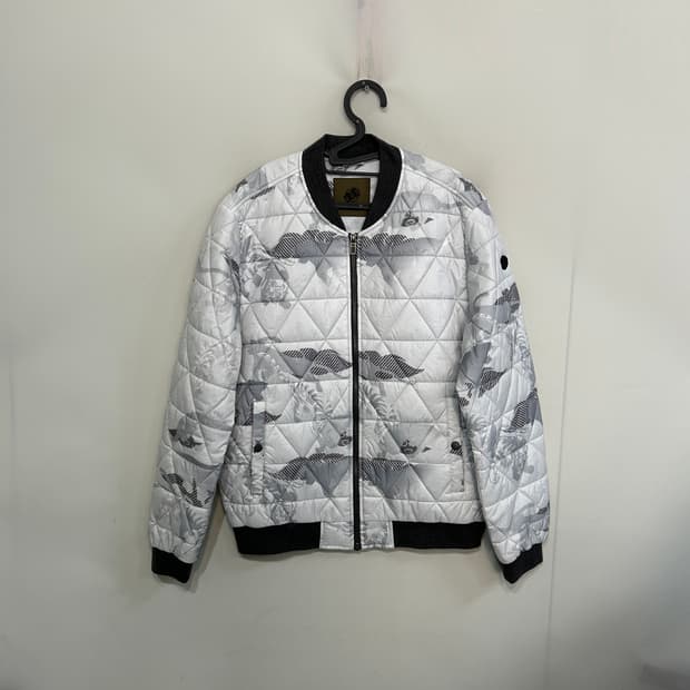 코오롱 남성 누빔 경량패딩 105