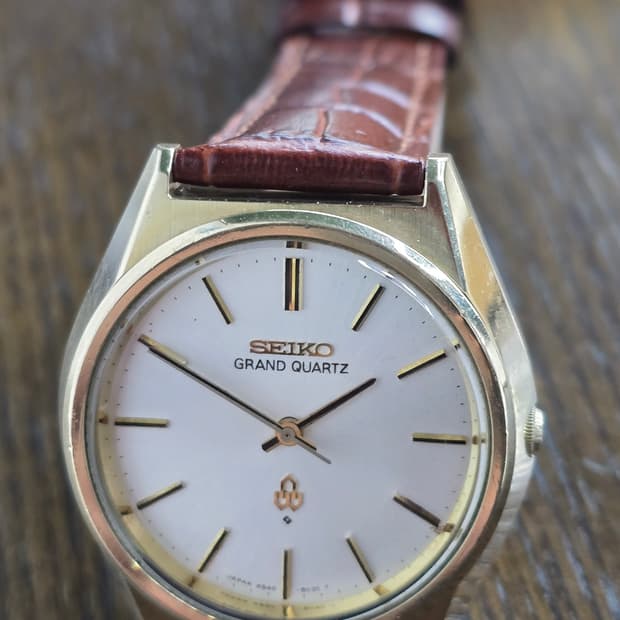 세이코 그랜드쿼츠 캡골드 4840-8041