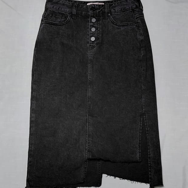 GUESS 블랙 데님 스커트 24 (무료배송)