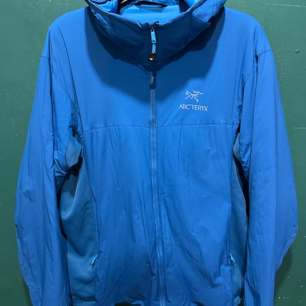 아크테릭스 아톰 바람막이 블루L