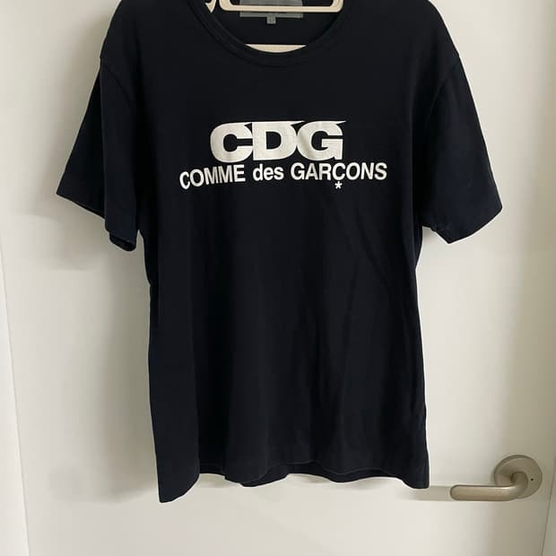 정품 꼼데가르송 cdg 반팔 L
