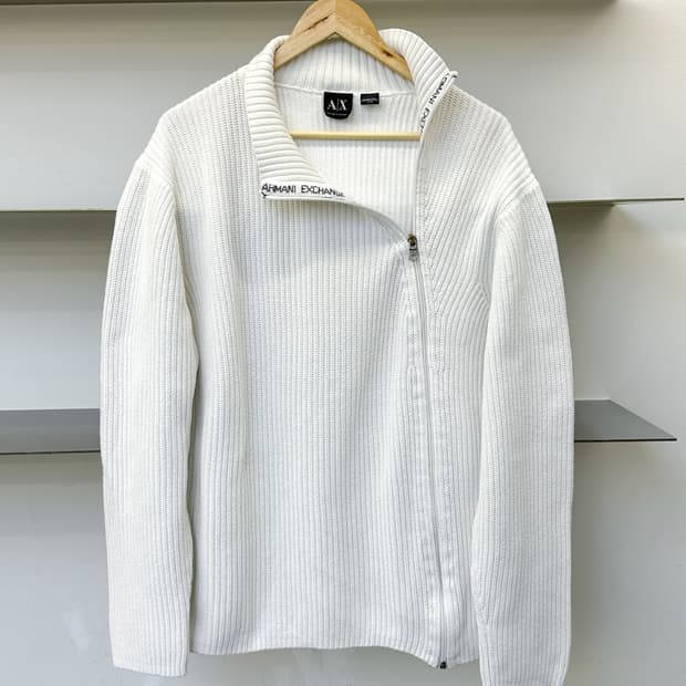 아르마니 익스체인지 다이애그널 집업 리브드 스웨터