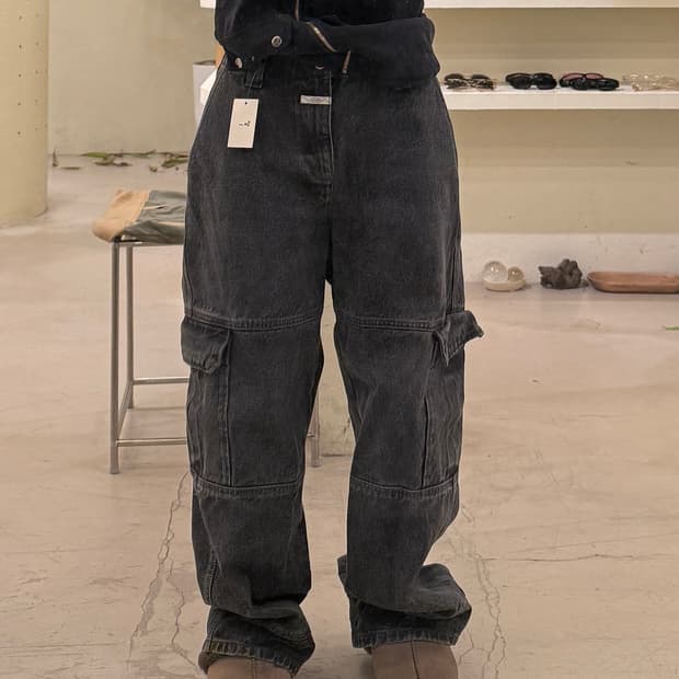 마리떼 프랑소와저버 더블니 카고 블랙 데님 팬츠 U235