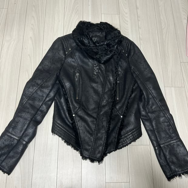데무 가죽자켓