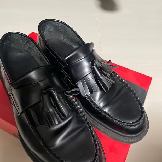 닥터마틴 아드리안