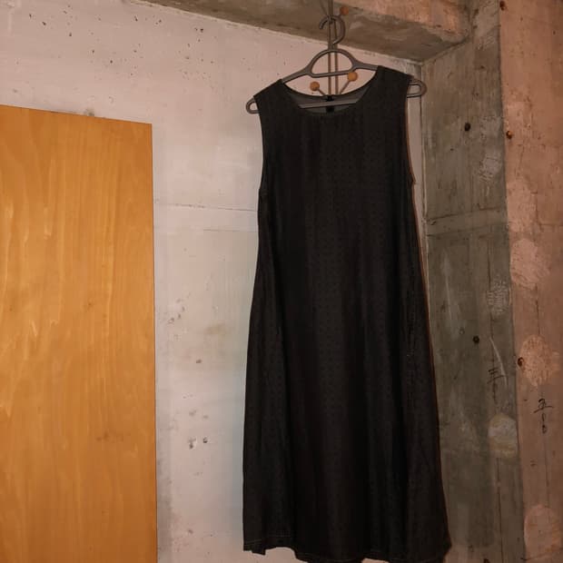 Muted Charcoal Pattern Sleeveless Dress