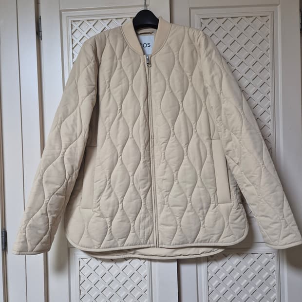 COS 퀼팅 라이너 자켓