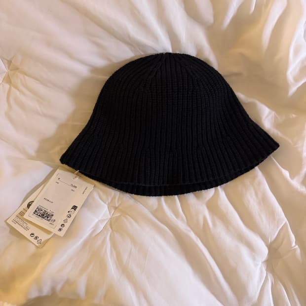 코스 니트 버킷햇 새상품 xs-s