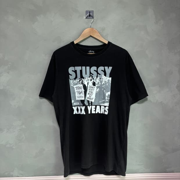 스투시 어센틱 XXX years 반팔 빅로고