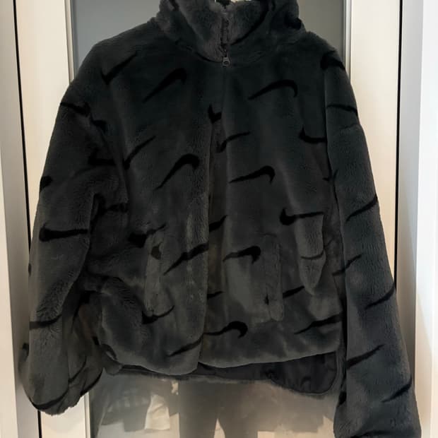 나이키 퍼 자켓