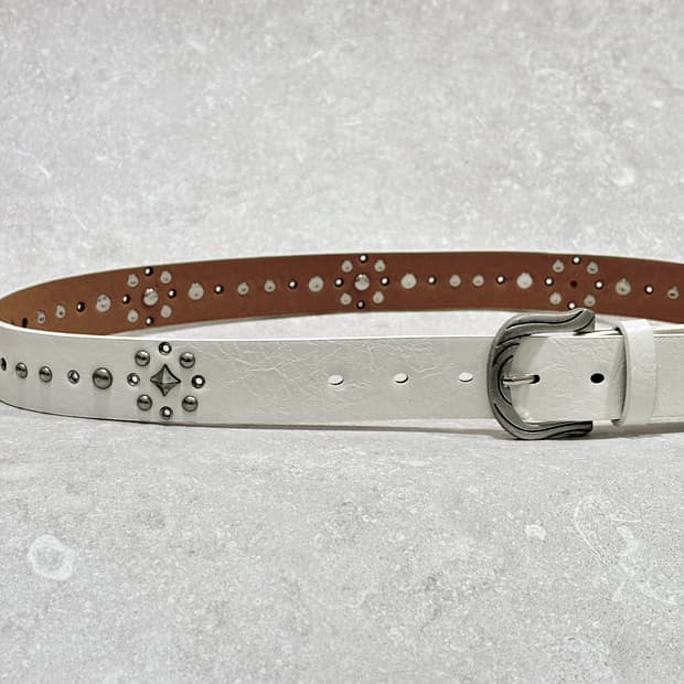 Oribell 락스터드 아일렛 크랙 가죽 볼드 벨트