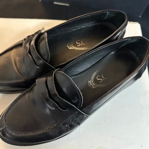 230/235 토즈(TOD'S) 클래식 페니 로퍼 블랙