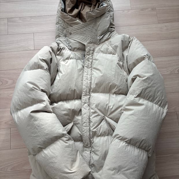 텐씨 아틱 베이지 50사이즈 컬티즘 한정판