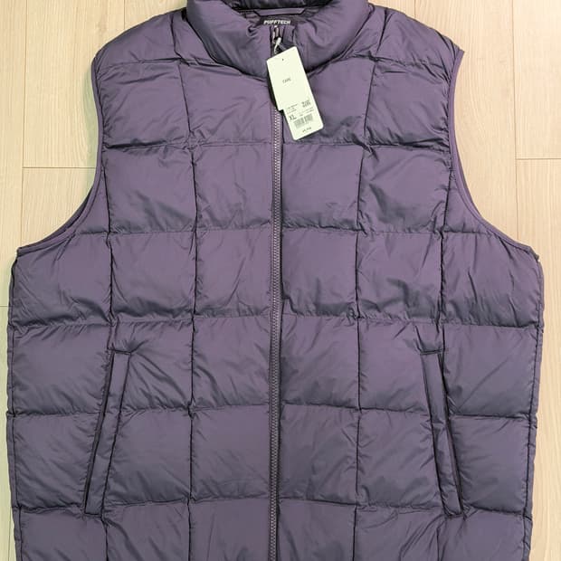 유니클로 퍼프테크 베스트 XL 보라색 새상품