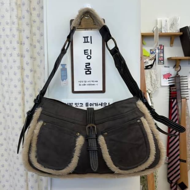 빈티지 스웨이드 양털 숄더백 /카모메산장 선가든파티 케토하우스 미라이클립