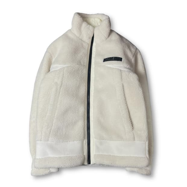 데상트 화이트 로고패치 플리스 자켓 95
