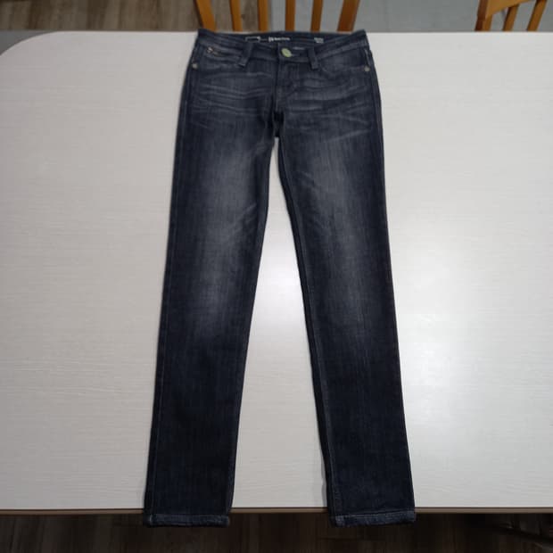 25 리바이스 Demi Curve 워싱 스판스키니 블랙 25-285