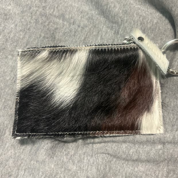 새상품) 송치 가죽 패드릭 지갑 카닌