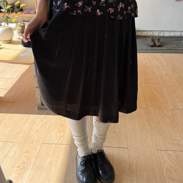 도트 블랙 스커트