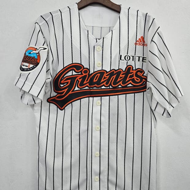 아디다스 롯데 자이언츠 유니폼 스트라이프85