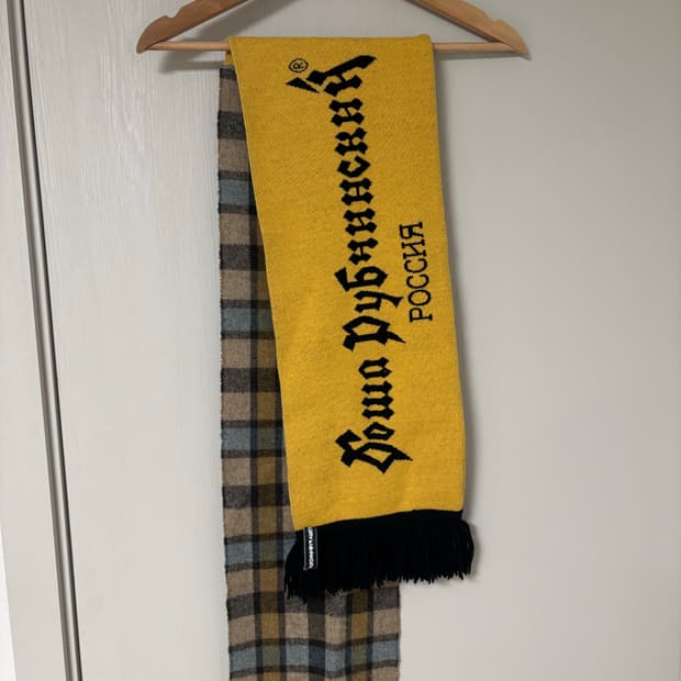 고샤루브친스키 17fw 믹스 머플러