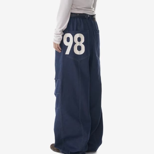 아캄 98 Printed Knee Pin-tuck Denim Pants